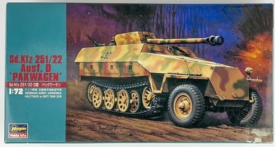 Hasegawa 31145 Sd.Kfz. 251/22 Ausf. D 'Pakwagen' 1/72 Scale Model Kit Open Box