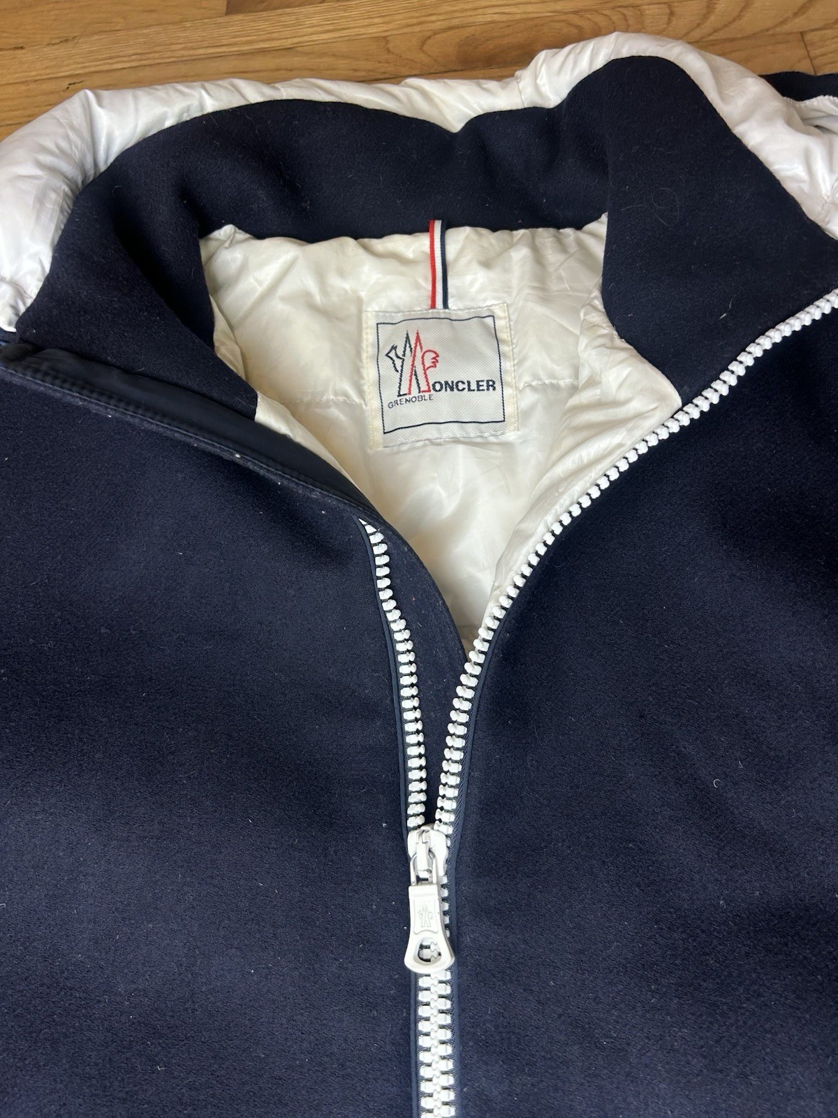 MONCLER Grenoble Jeremie Giubbotto Women's Down Wool Jacket Navy Size 36 thumbnail 2