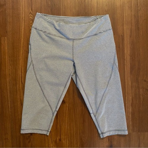 Zella leggings size large cropped striped activewear workout