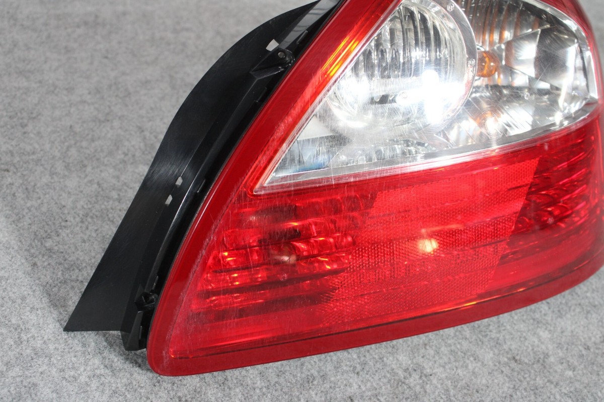 lim's ハイクオリティ NISSAN CIMA HF50 OEM JDM RHD REAR LIGHT TAIL LAMP RIGHT SIDE
