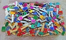 Lot Of 20 Misc Color Key Blanks House Car Etc . Un-cut. Lot Of 20 Misc Color Key Blanks House Car Etc . Un-cut.