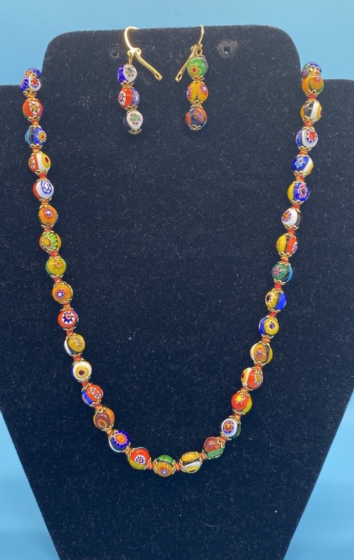 VINTAGE ITALIAN MURANO GLASS millefiori Necklace And Pierced Earrings