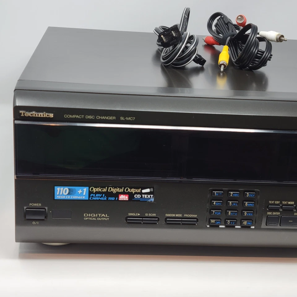 Technics SL-MC7 CD Changer 110+1 Compact Disc Capacity Remote Error Reading Disk - Image 3 of 4