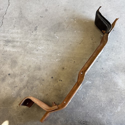 1980-1986 Ford F150 F250 F350 Bronco 4x4 A/T M/T Transmission Crossmember  Used