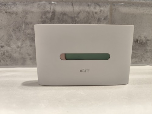 TP-Link M7300 4G LTE Mobiles WLAN Mi-Fi Sim Karte Hotspot mit Ladegerät & Akku - Bild 3 von 9