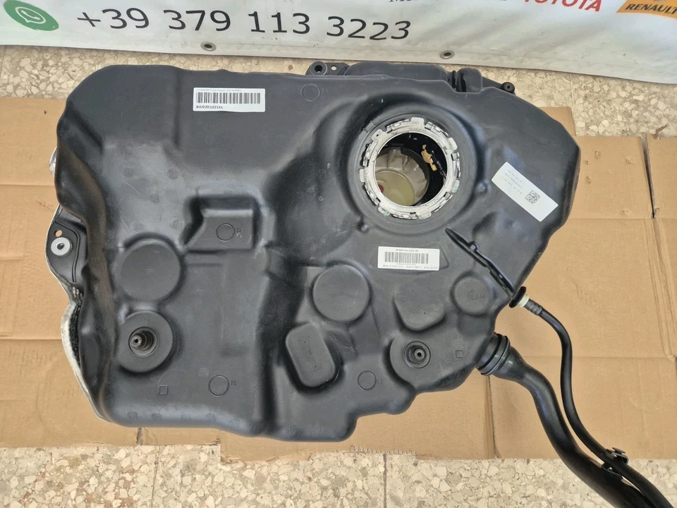 SERBATOIO CARBURANTE AUDI A4 B9 AVANT 2.0 150 CV DIESEL (DEU) 8W0201021EL 2020 - Imagen 2 de 4