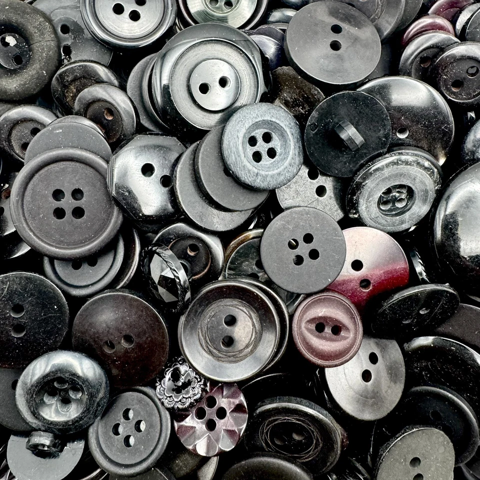 New! 18 Colors Mixed Lot Dyed/Colorful  Buttons All Sizes 25,50,100 pc Lots - Image 3 of 4