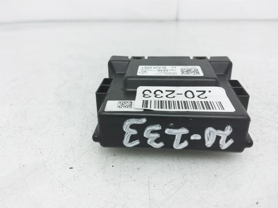 Módulo de controle auxiliar de estacionamento Chevrolet Impala 2018 13522656 - Imagem 3 de 4