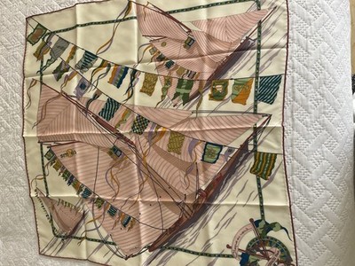 HERMES SILK SCARF        CLAQUES AU VENT   