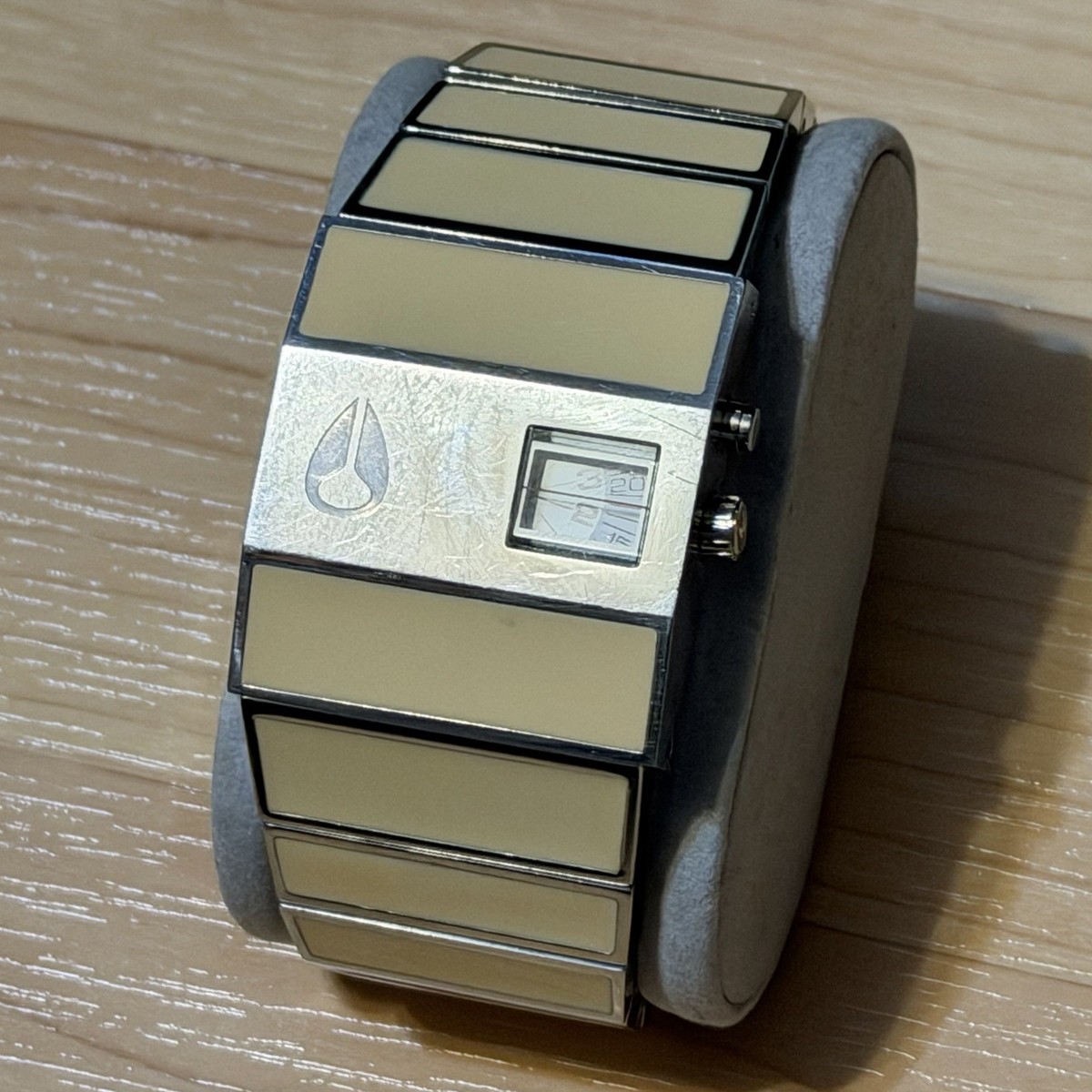 Nixon The Rotolog 