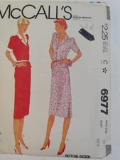 Top Skirt 10 McCalls 6977 Sewing Pattern McCall's Slim Straight V Neck Button