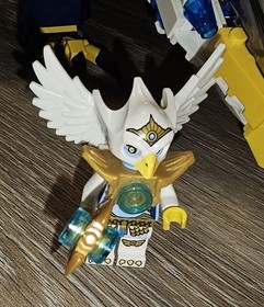 LEGO Legends of Chima Eris' Eagle Interceptor set 70003. Complete.