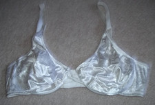 Vtg Vanity Fair 75-005 sz 38C White My Satin Fantasy second skin Underwire Bra