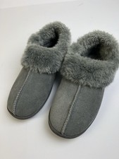 Clarks Slip On House Slippers Suede Leather Faux Fur Lining 6M Gray Comfort