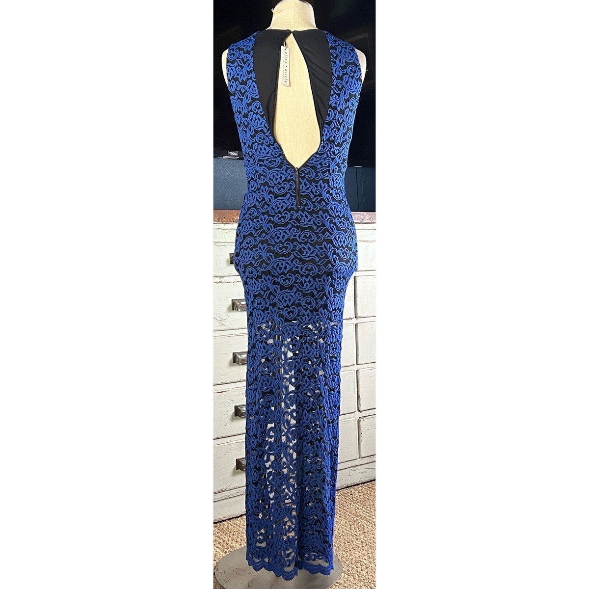 Alice + Olive Blue & Black Lace Maxi Dress 0