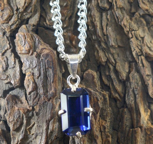 Saphir Naturel Bleu Bleuet 2.25 CT Desseré Gemme Certifié Chauffé