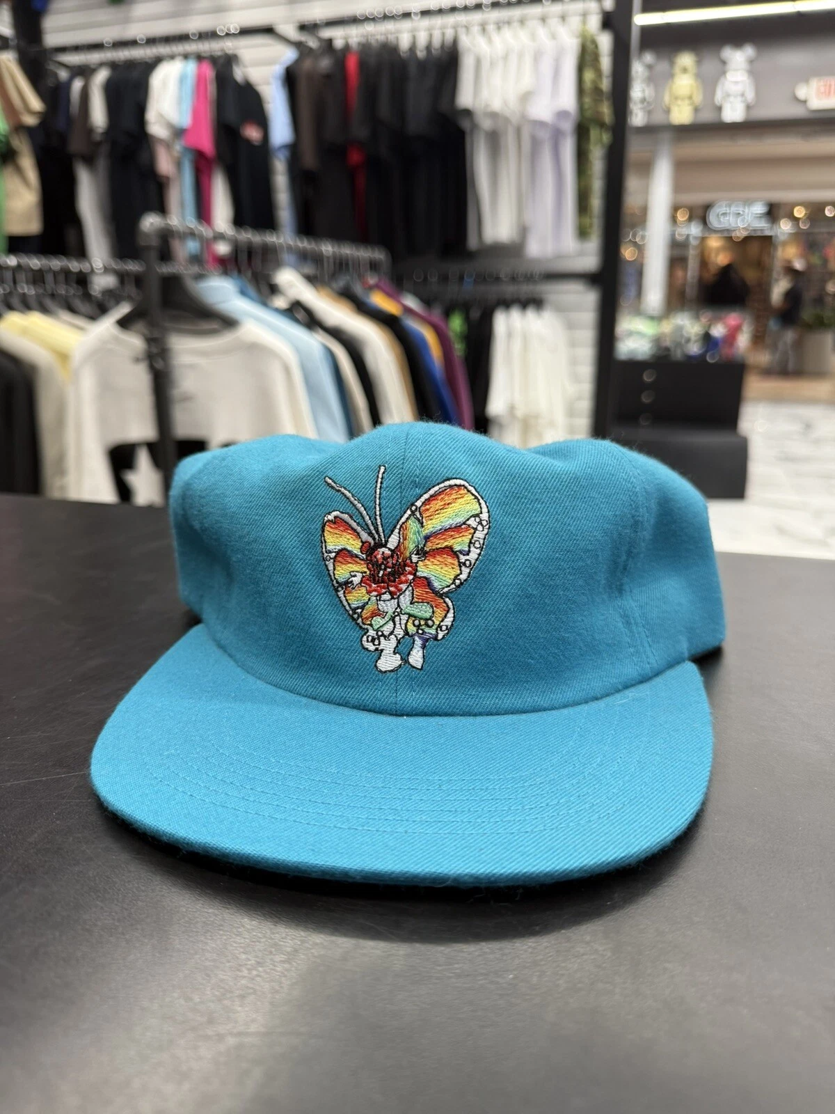 SUPREME SS16 GONZ PAPILLON 6 PANNEAUX CAPUCHON BOÎTE SARCELLE LOGO