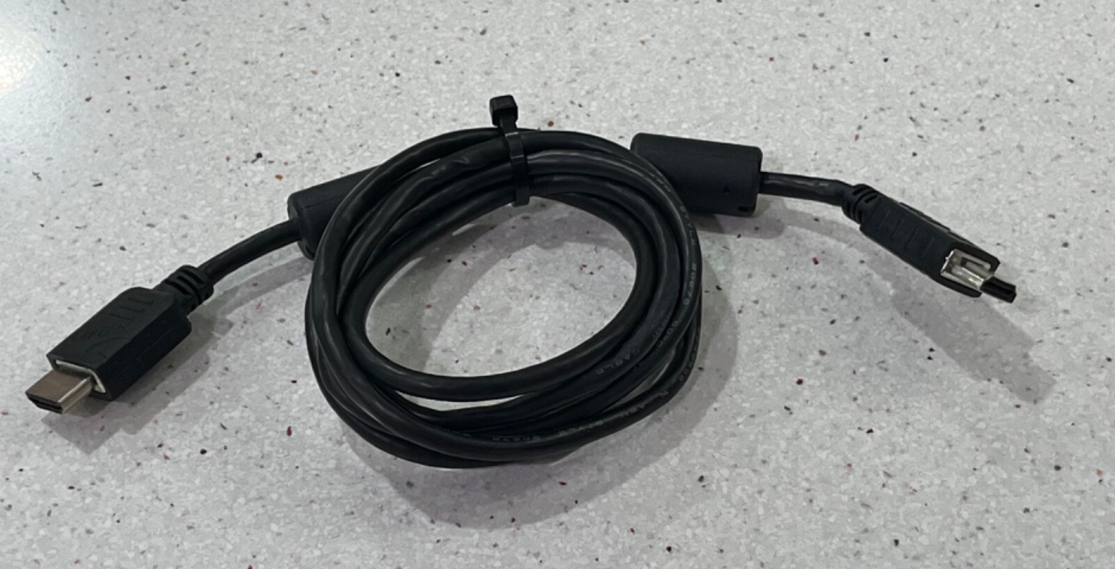 5ft HDMI Cable Certified High Speed A18-008 Tested-image