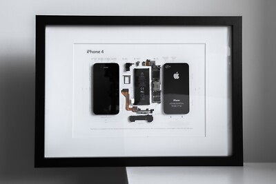 Society6 iPhone4/4S,5用 That January Feeling Framed Disassembled iPhone 4 | Wall Art | Unique gift for