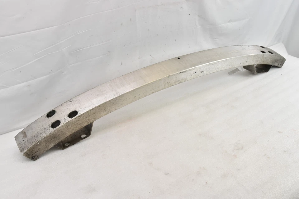 🚀 14-20 MASERATI GHIBLI PARACHOQUES TRASERO BARRA DE REFUERZO AMORTIGUADOR DE IMPACTO HAZ OEM Foto 3 de 4