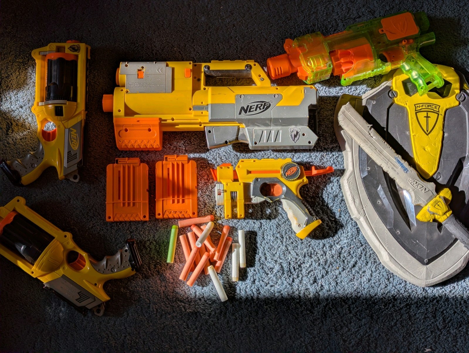 NERF N-Strike SET: 2 MAVERICKS, DEPLOY CS-6, BARRICADE RV-10