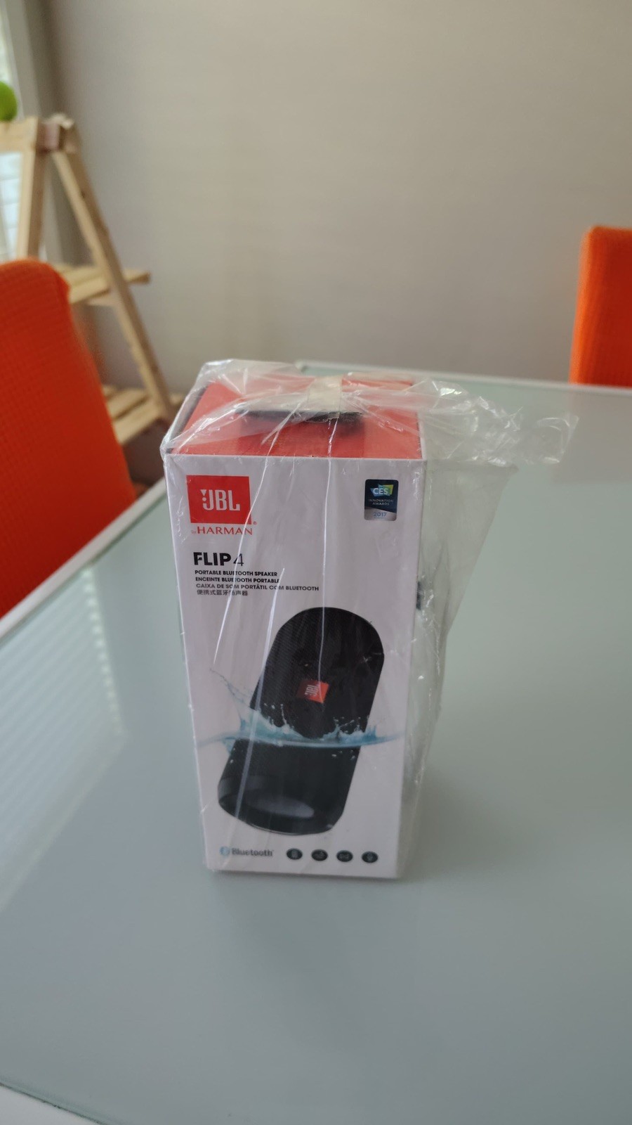 JBL Flip 4 Bluetooth Portable Speaker - Black (JBLFLIP4BLK)