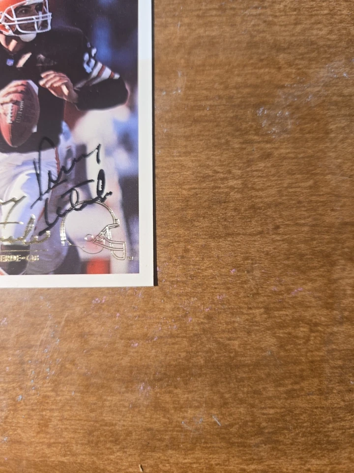 1994 Fleer "Hand Signed Autograph" Of Vinny Testtaverde !!! #104... - Image 4 of 4