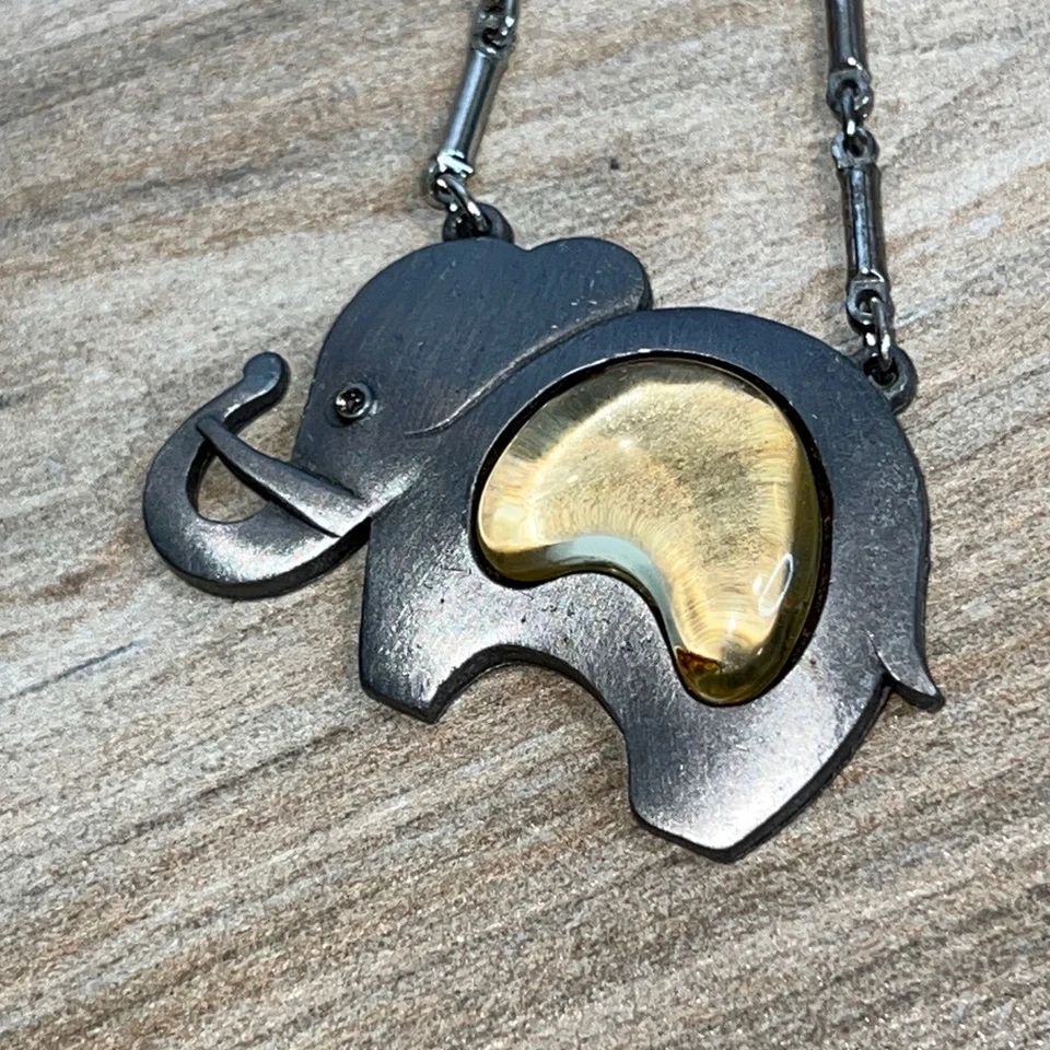 设计项链 GOLD CROWN INC Elephant Lucite 黄水晶肚子  — 第 2/4 张图片