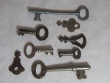 Lot of 8 Assorted Antique/Vintage Metal Skeleton and Other Type Keys