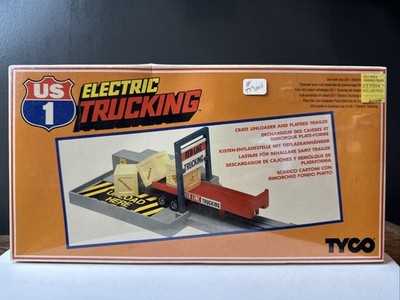 Tyco HO Scale US 1 Electric Trucking Operating Crate Unloader (Sealed)