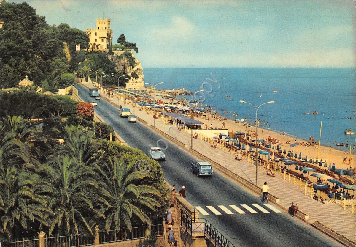 Cartolina Finale Ligure Via Aurelia spiaggia a levante