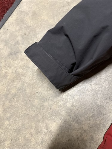 The North Face Rain Jacket Size Medium Men’s - Picture 4 of 7