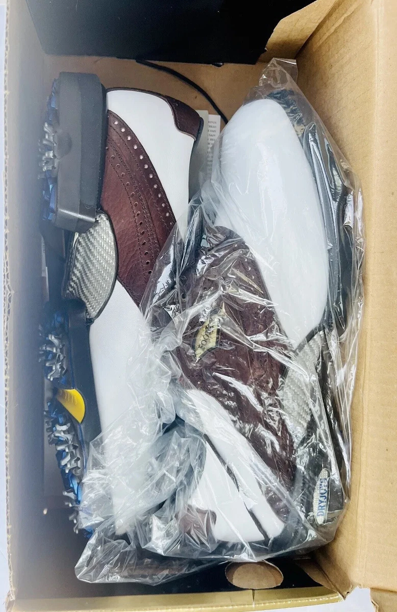 Luxury golf shop shoes