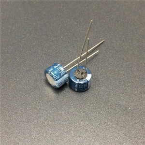 Конденсатор 220uf 10v