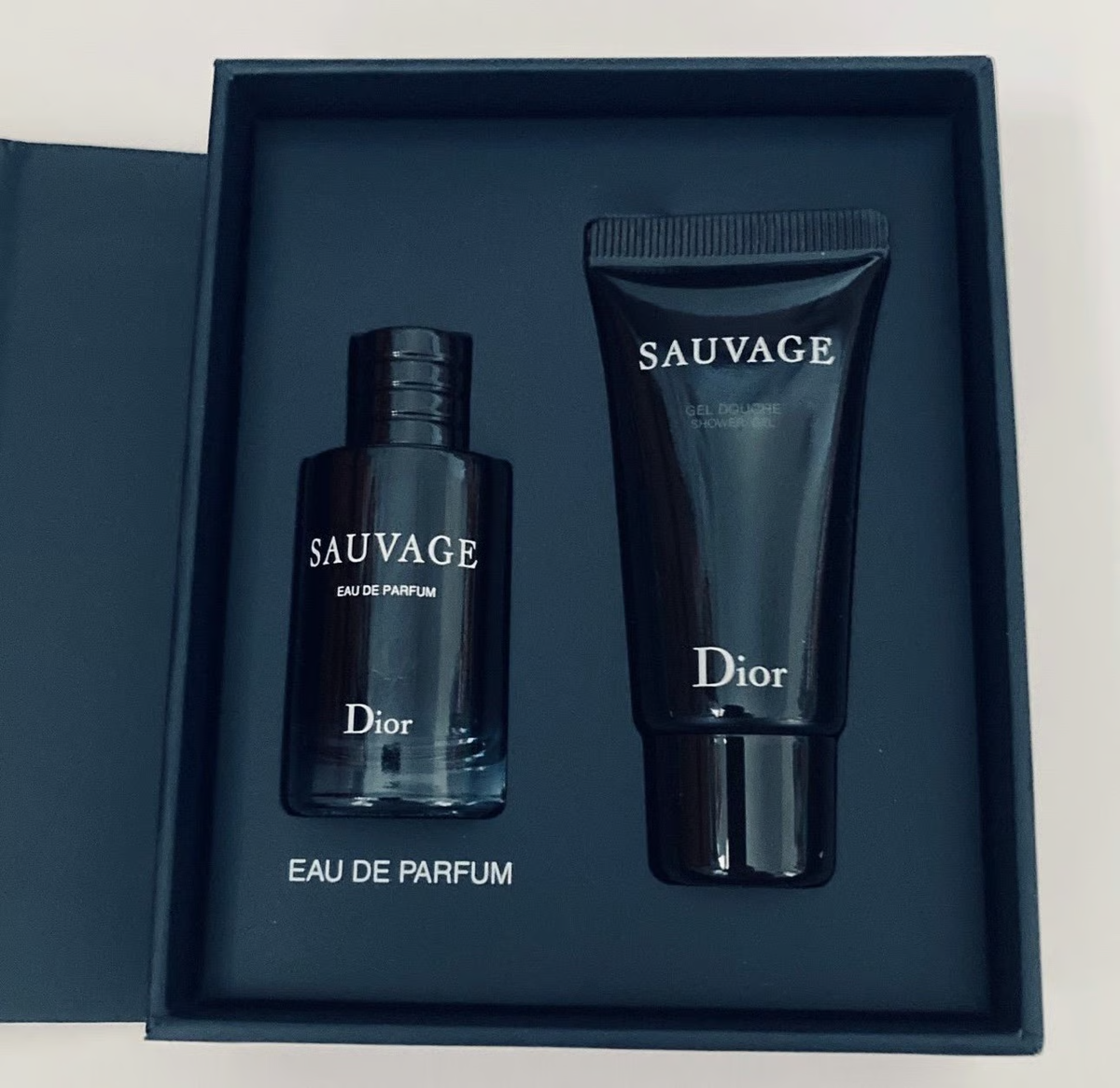 Dior SAUVAGE 2 Piece Box Eau de Parfum Mini 0.34 fl oz Shower Gel