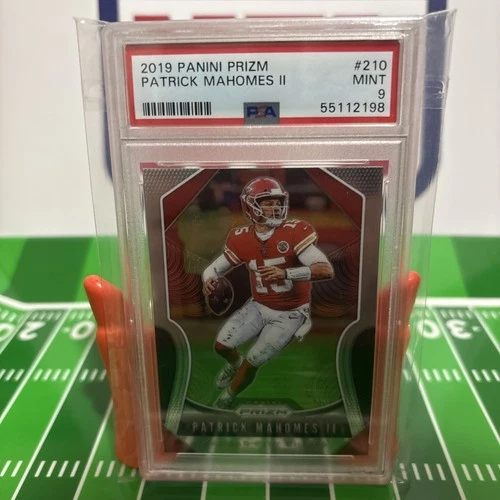 2019 Patrick Mahomes Prizm Base (#210) PSA 9