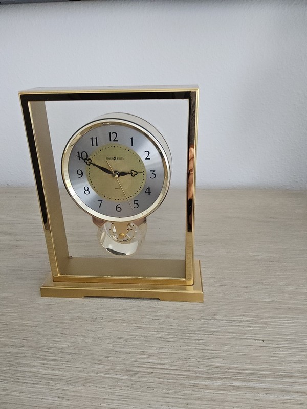 Howard Miller Quartz Brass Table Clock (Model 612-230) – Made in Japan – Works