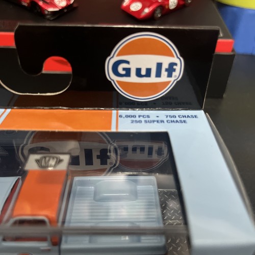 M2 MACHINES 2025 GULF CHASE 1 OF 750 1973 CHEVROLET CHEYENNE 10 - Picture 4 of 6