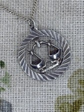 VINTAGE 1970s STERLING SILVER  Libra zodiac pendant on chain necklace 925