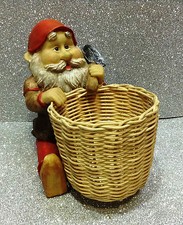 FATE ELFI TROLLS PIXIES GNOMI GNOMO LES ALPES GNOMO CON CESTINO DI PAGLIA DWARF