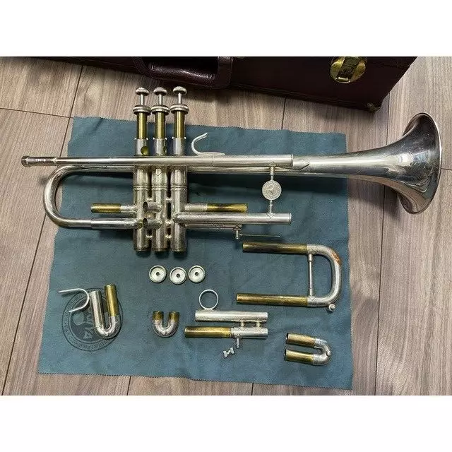 Holton T101B Symphony used from japan Brass-made Valve Guides