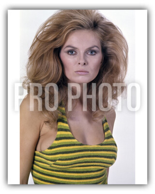 1971 Busty Blonde Julie Ege Hammer Glamour Sexy Tank Top UK 8 x 10 Press Photo