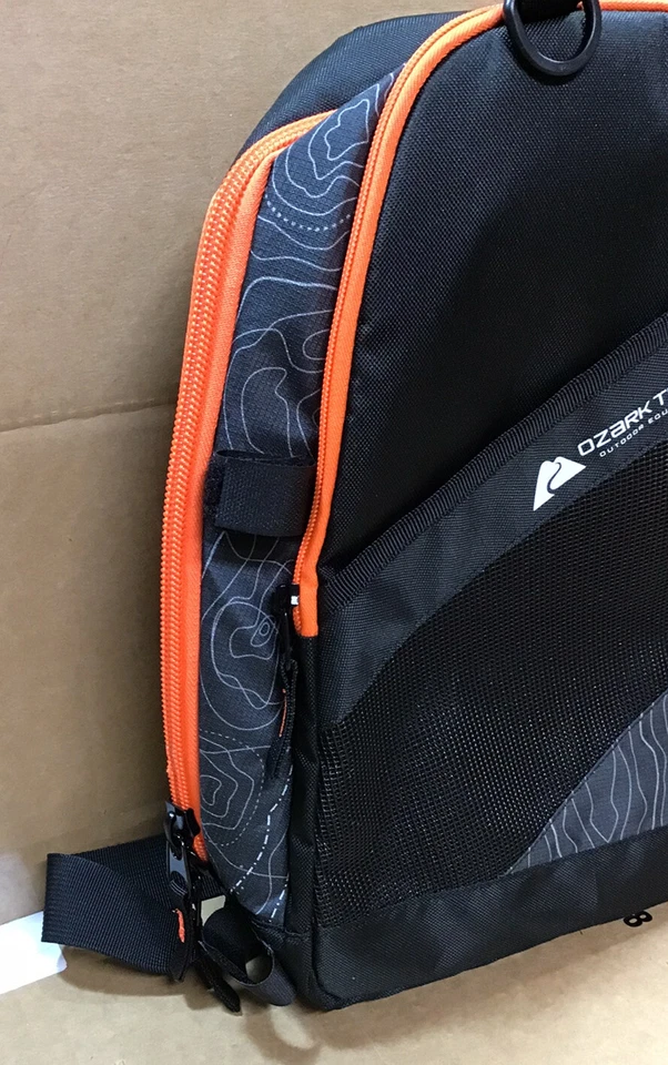 Mochila de día para equipo al aire libre Ozark Trail mochila pequeña bolsa viaje senderismo negra Foto 3 de 4