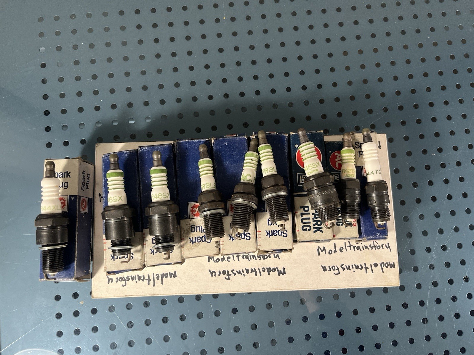 9 NOS ACDelco Mixed Lot Spark Plug GM R44XLS6 R46SX R42TSM FR3LS6 R45SX R44TSX