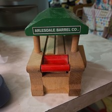 Thomas Friends Arlesdale Barrel Loader Wooden Railway Train 1997 fair condition