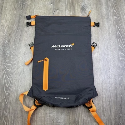 McLaren Formel 1 x Richard Mille VIP GIFT Rucksack RAR Sammler Neu ohne Etikett - Bild 1 von 4