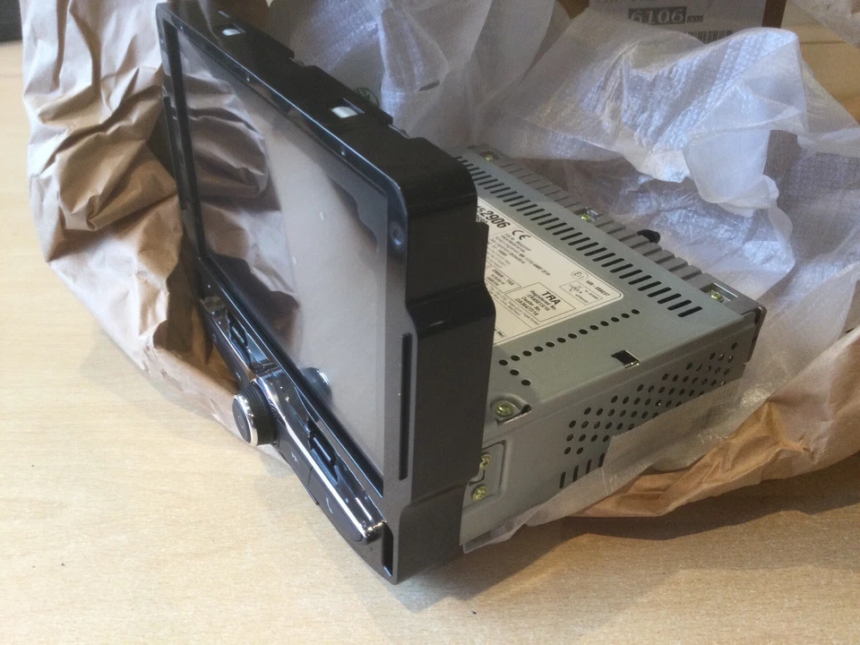 GENUINE VAUXHALL GRANDLAND CROSSLAND X RADIO DISPLAY SATALLITE NAVIGATION UNIT - Image 2 of 4