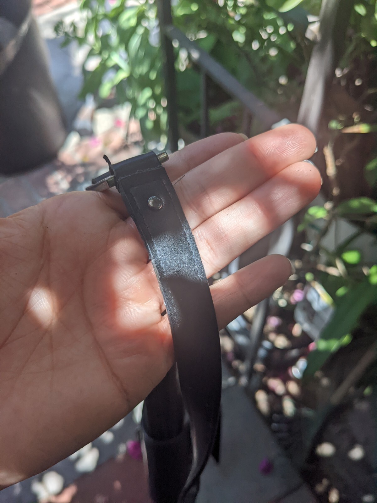 Guess Black Faux Patent Leather Shoulder Purse Bag Gem