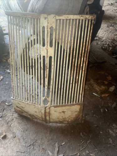 8N8204 Front Radiator Grille Fits Ford 2N 8N 9N Tractors. Vintage