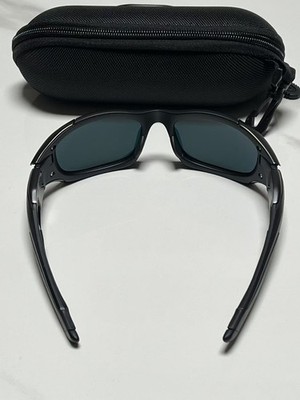 Oakley Pit Boss 2 Sunglasses Gorpcore OO9137-01 Black Gun Metal